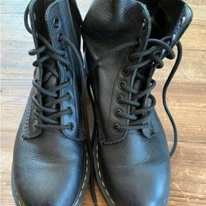 Doc martens black boots, excellent condition, women’s size 9